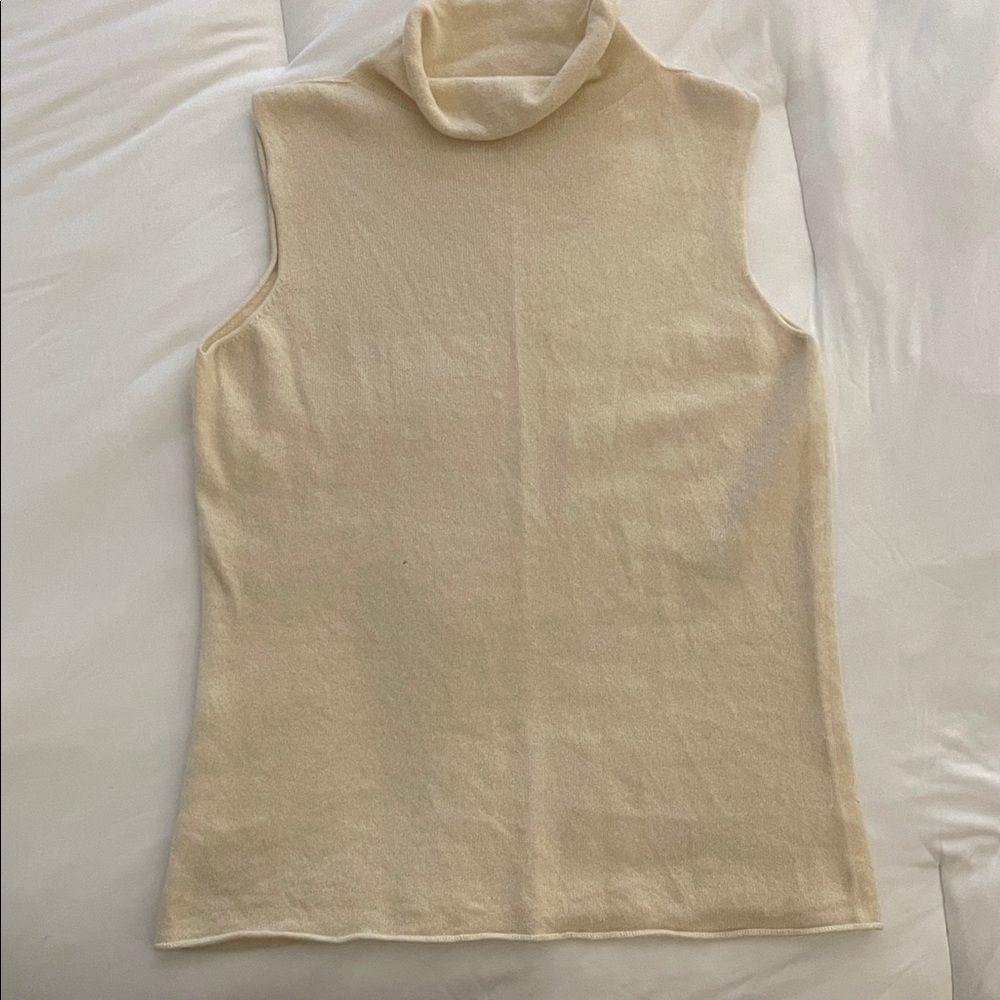 Margaret O'Leary Cream Sleeveless Seamless Turtleneck